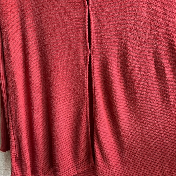 Free People love split back ribbed long sleeve pullover medium - Picture 5 of 9
